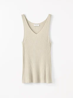 Colette Stickat Linne