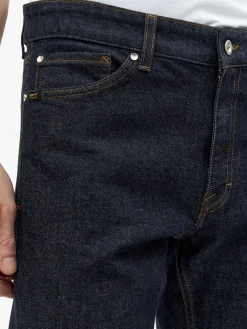 Des Slim-Straight Jeans