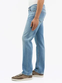 Des Slim-Straight Jeans