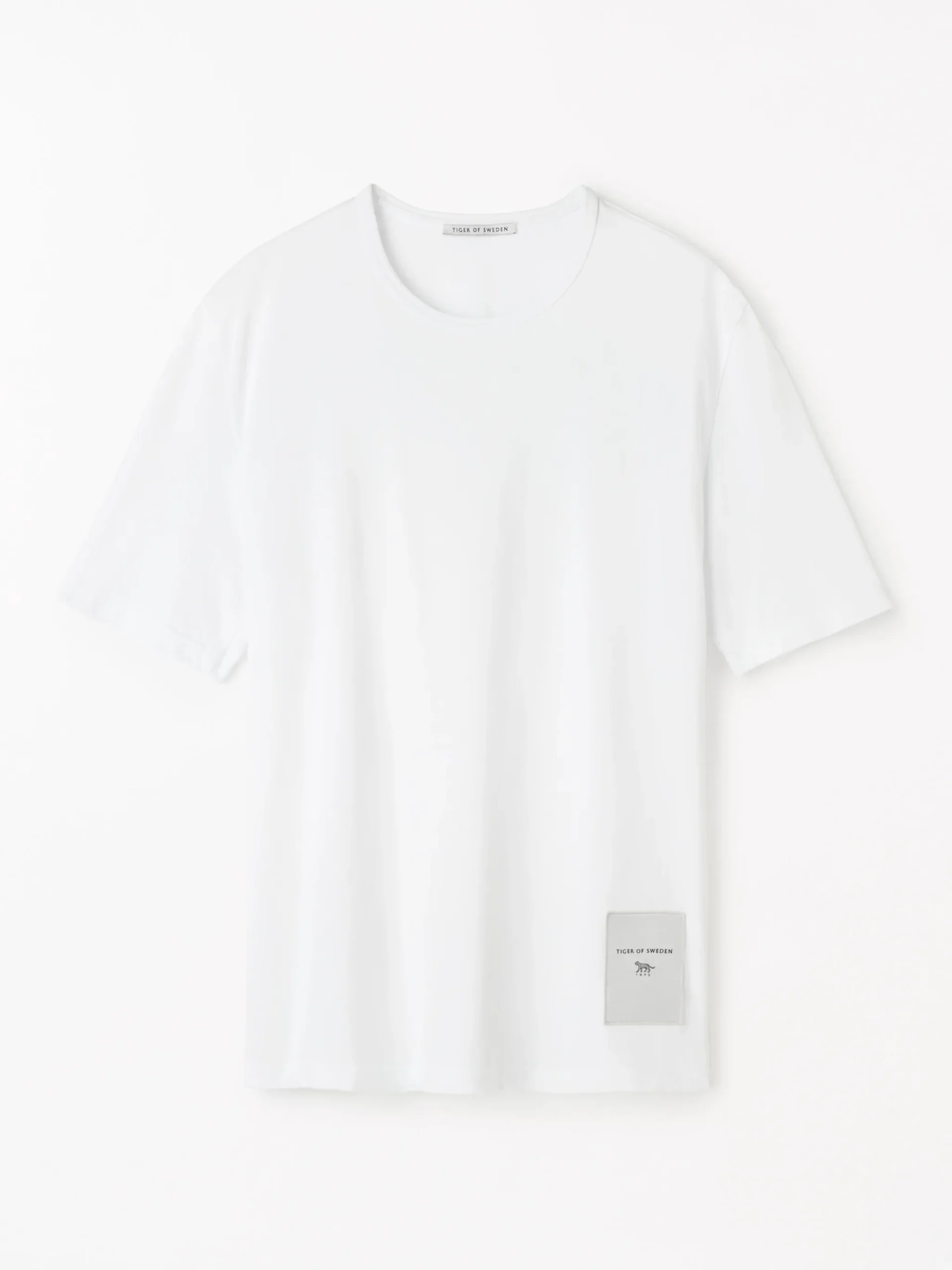 Jake Boxig T-shirt i Bomull