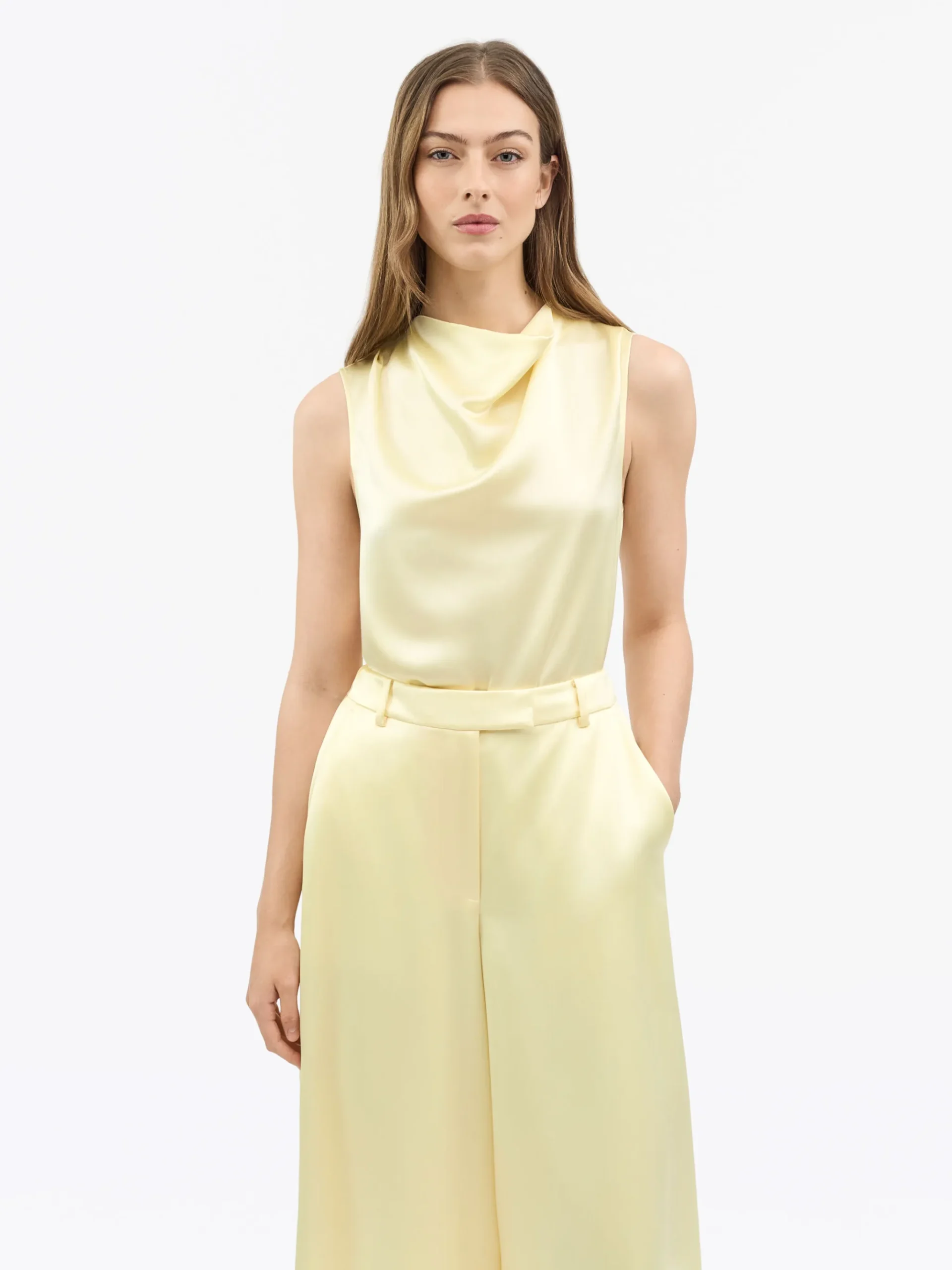 Lian Draperad Satintopp