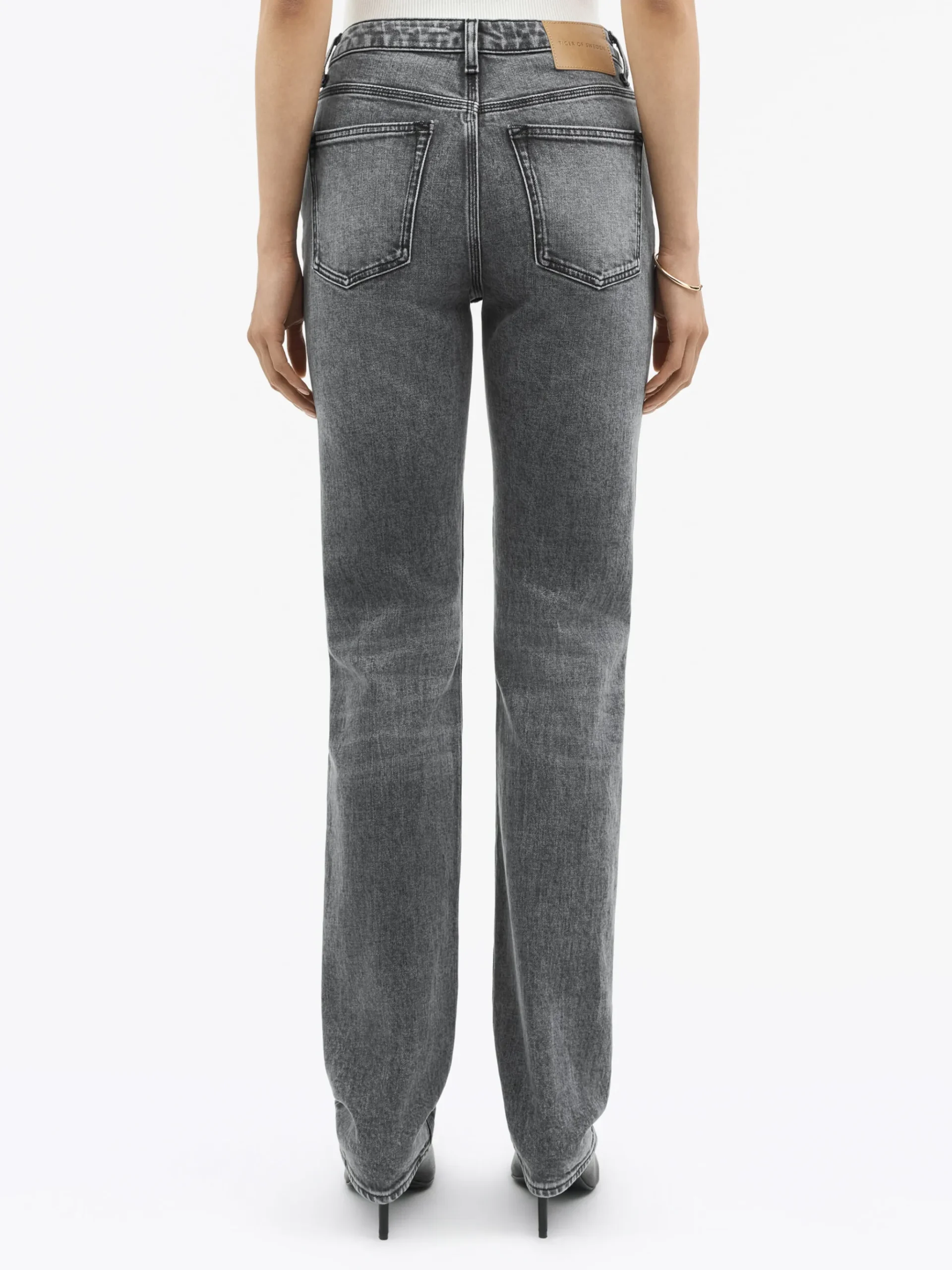 Maggie Corebell Slim-Fit Jeans