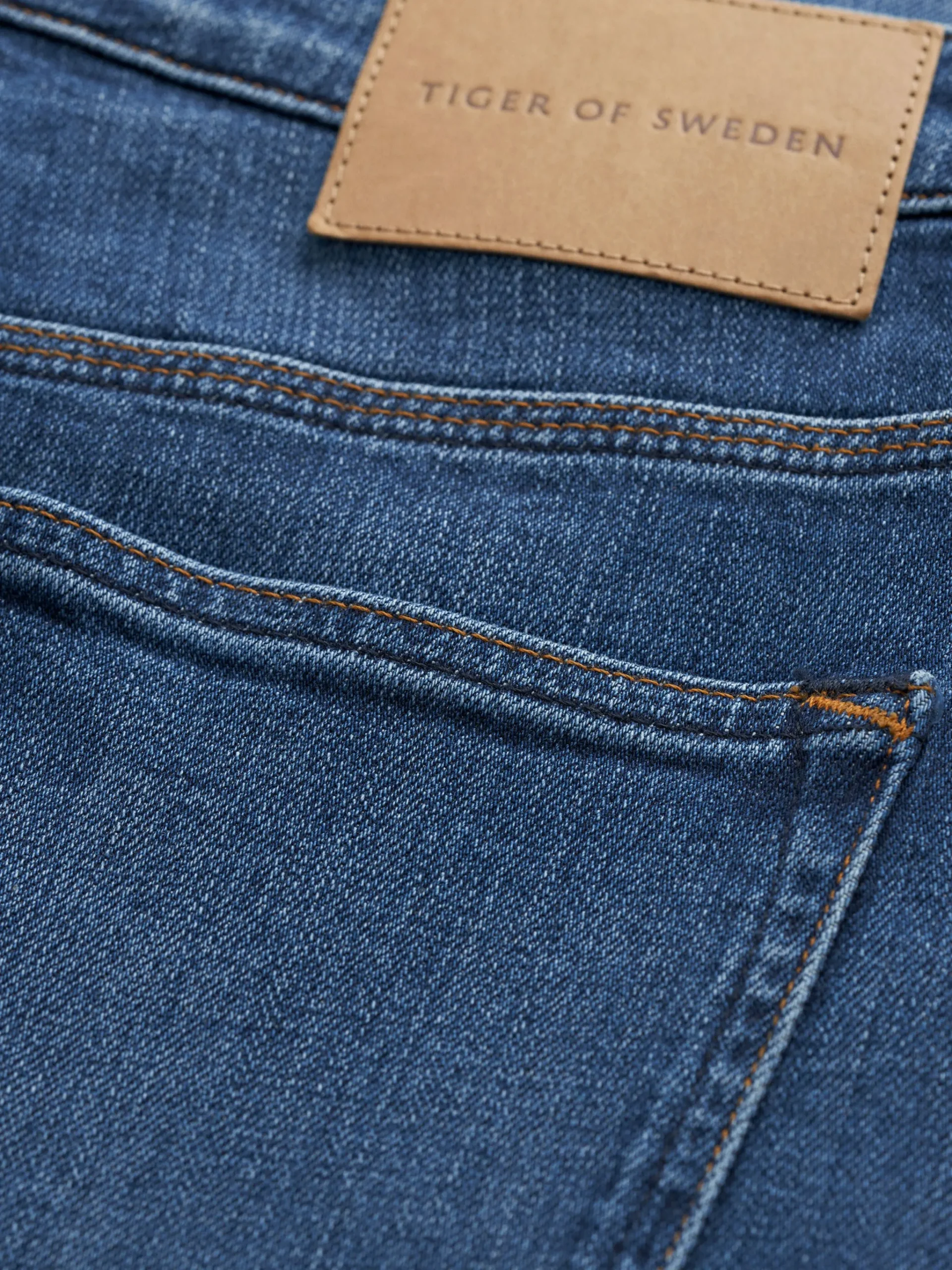 Maggie Slim-straight Jeans