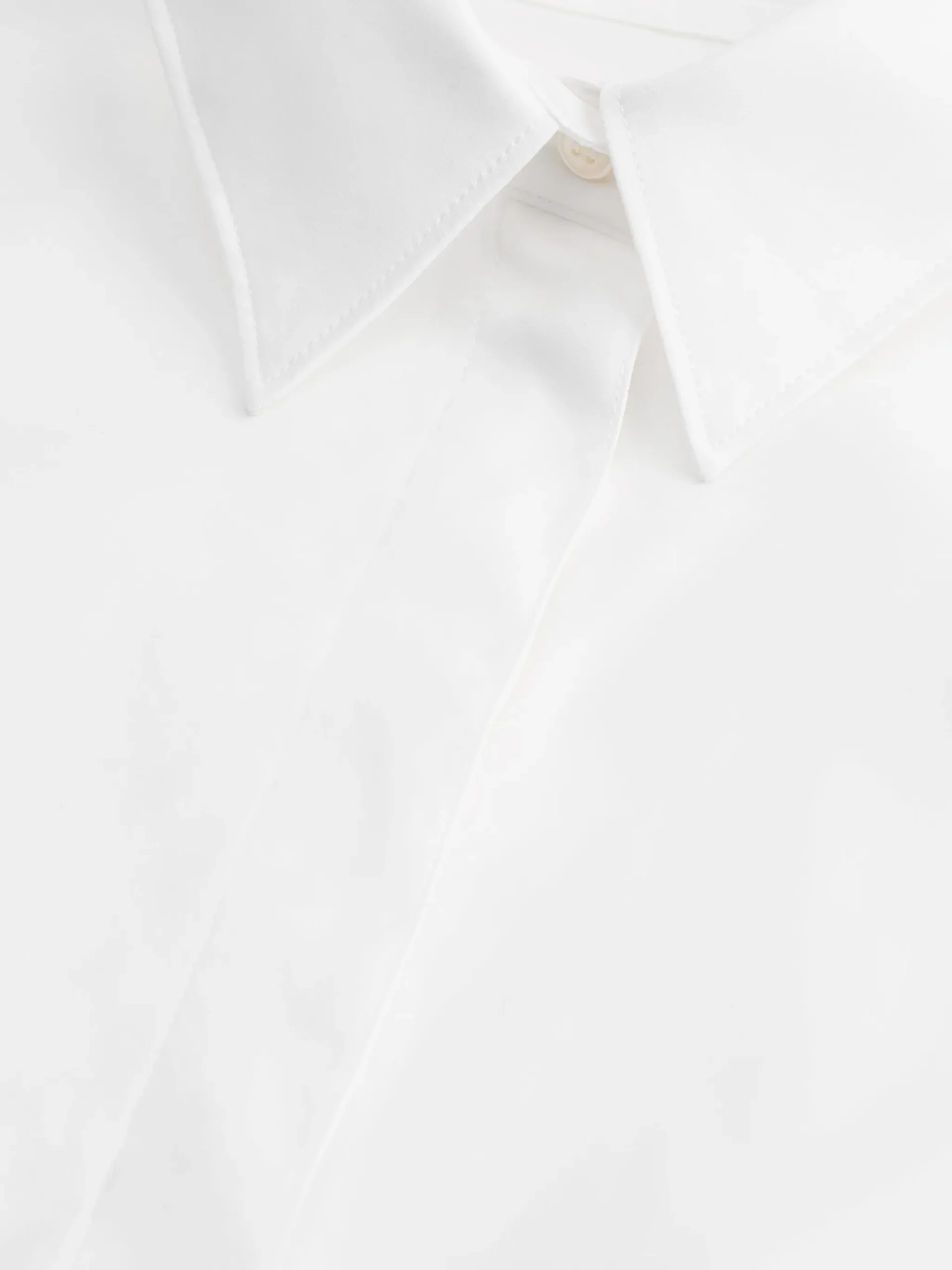 Narkisa Slim-fit Skjorta