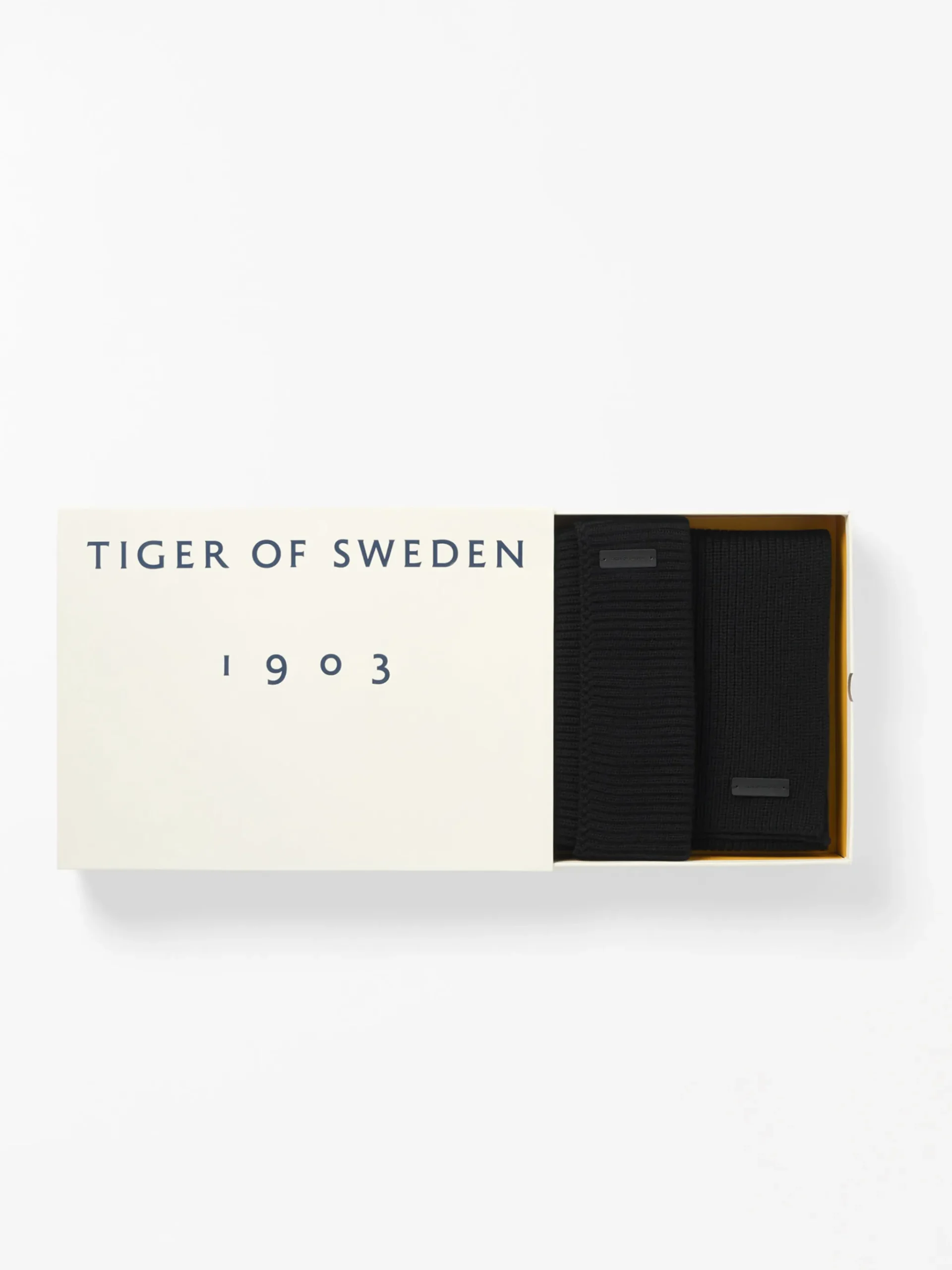 Stickad Merinoull Presentbox