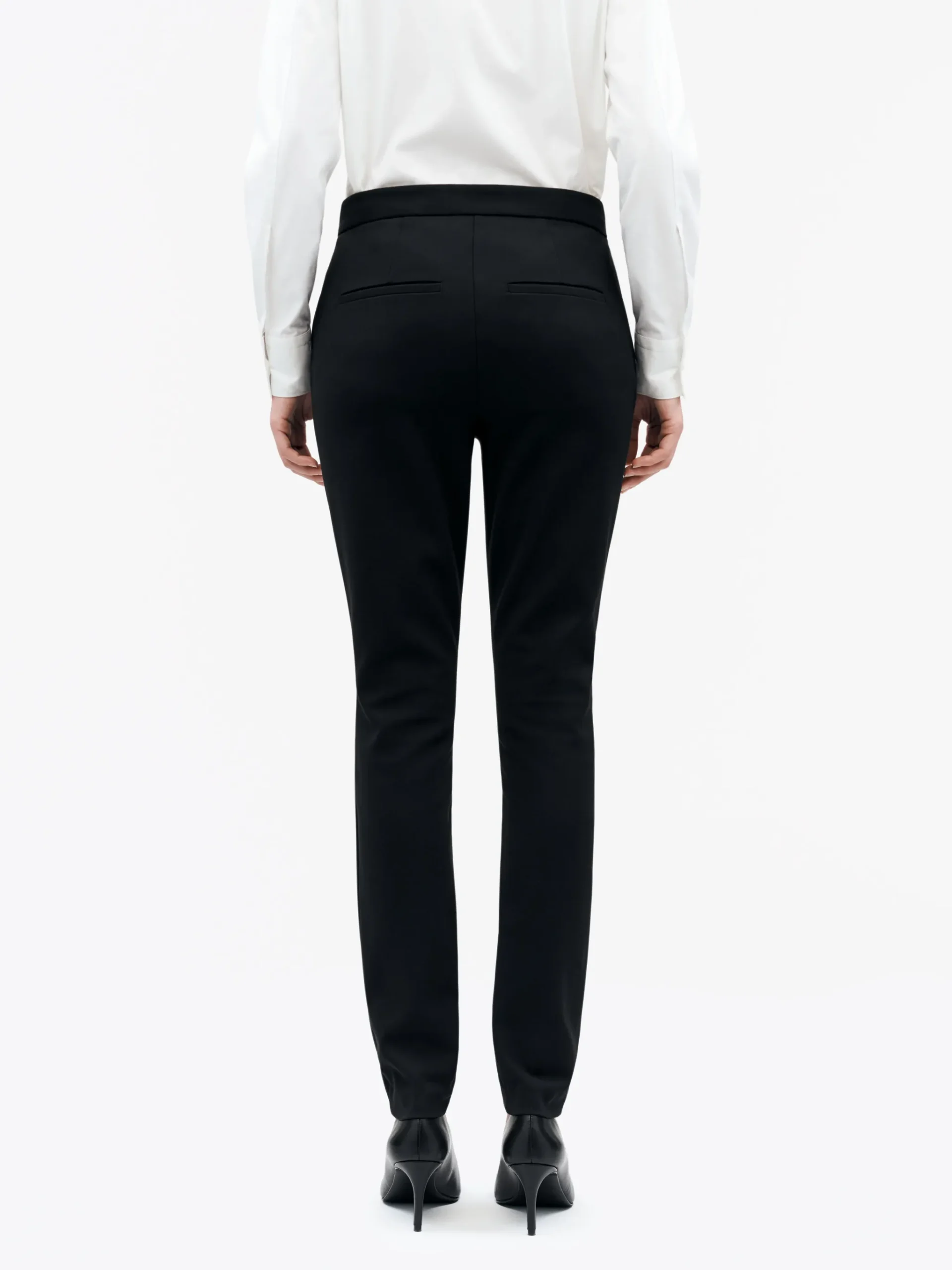 Taika Slim Straight Byxor